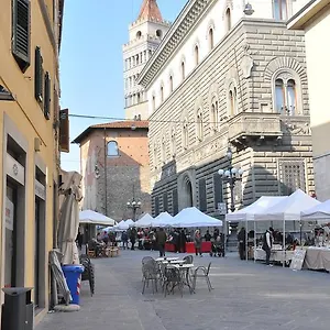 *** Bed and breakfast Al Canto Del Cavour Italia